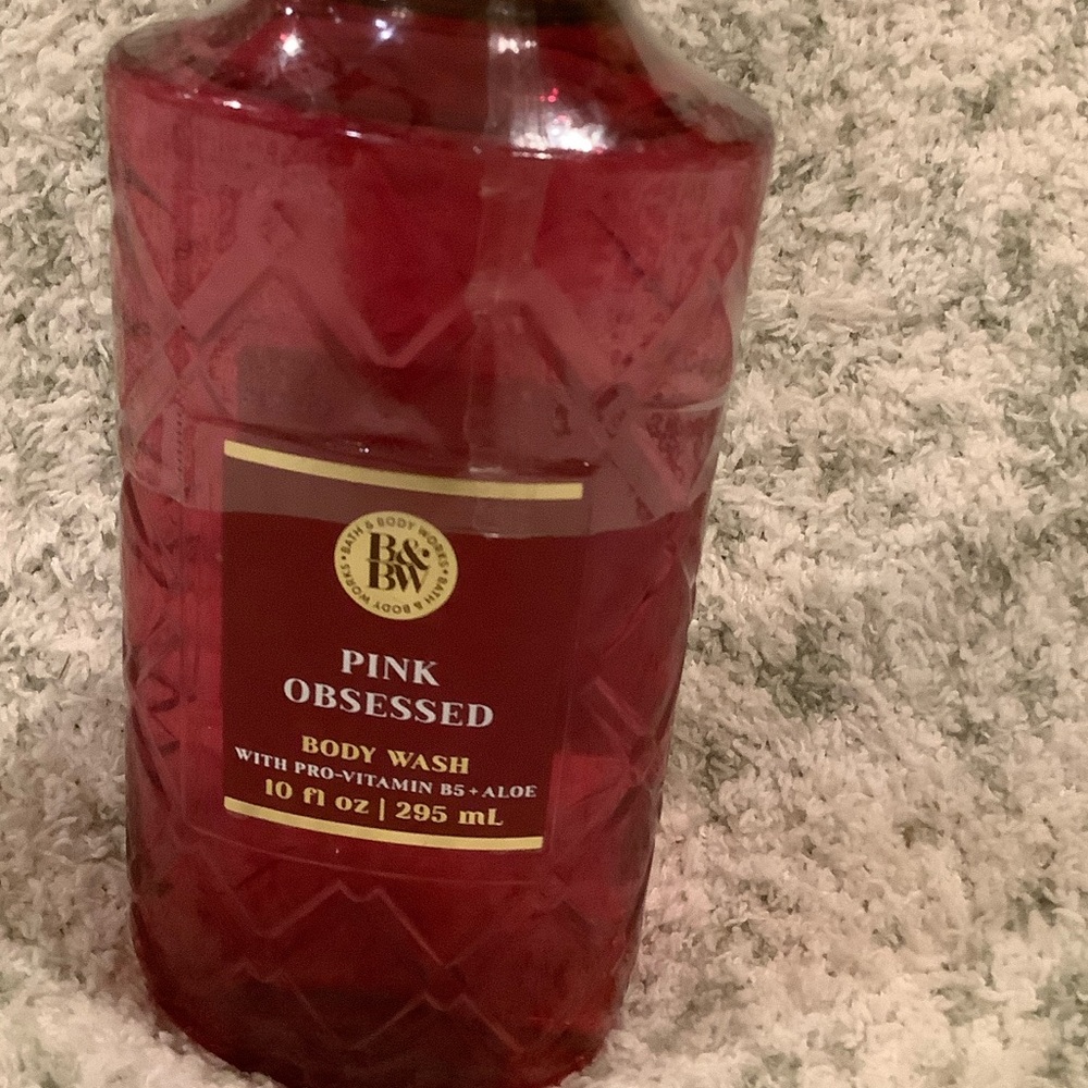 Bath & Body Works Scented Pink Obsessed Body Wash with Pro-Vitamin B5 & Aloe NWT - Picture 11 of 12